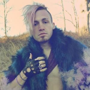 Meet your Posher, Scottie